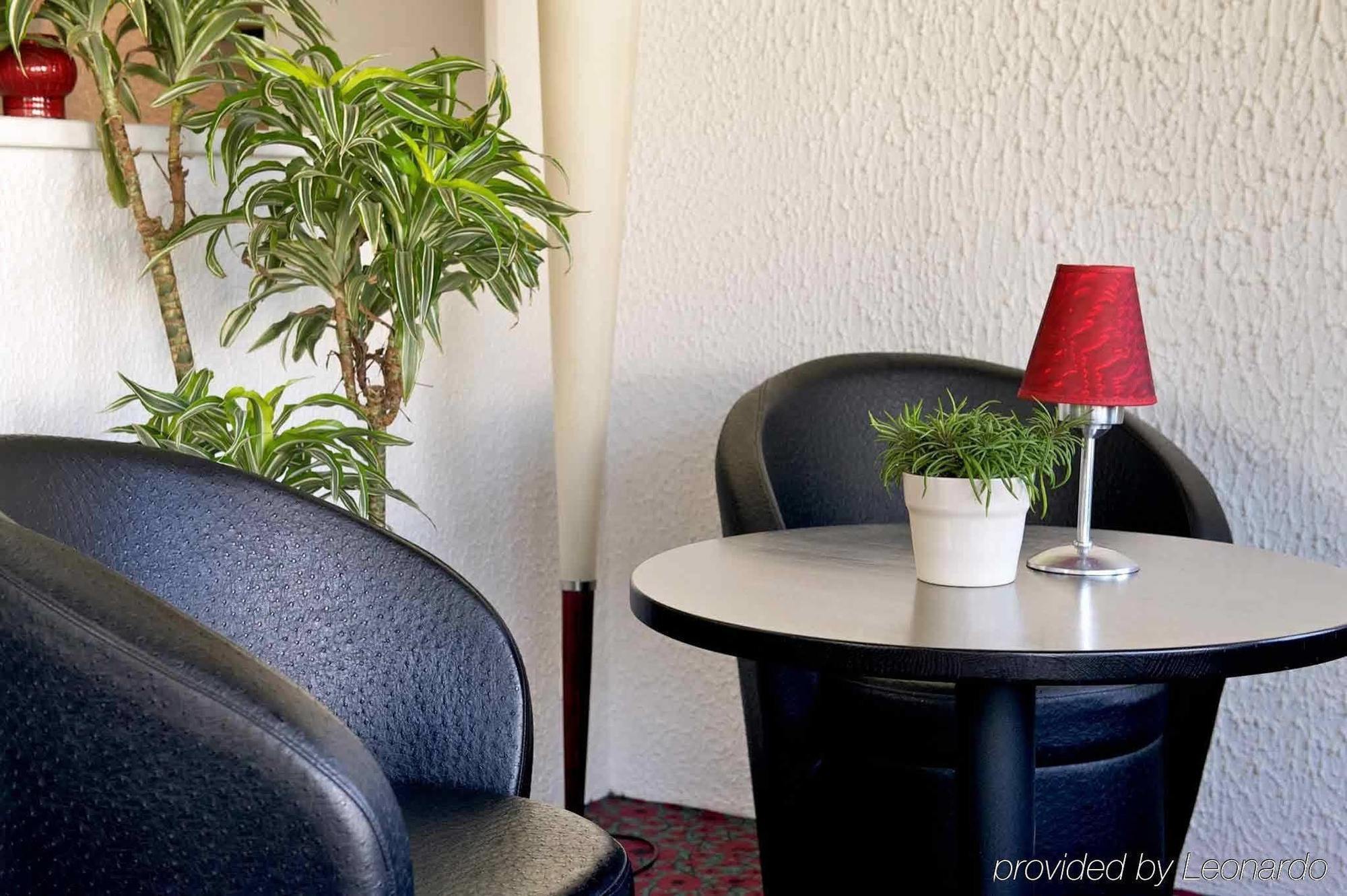 Ibis Vannes Exterior foto